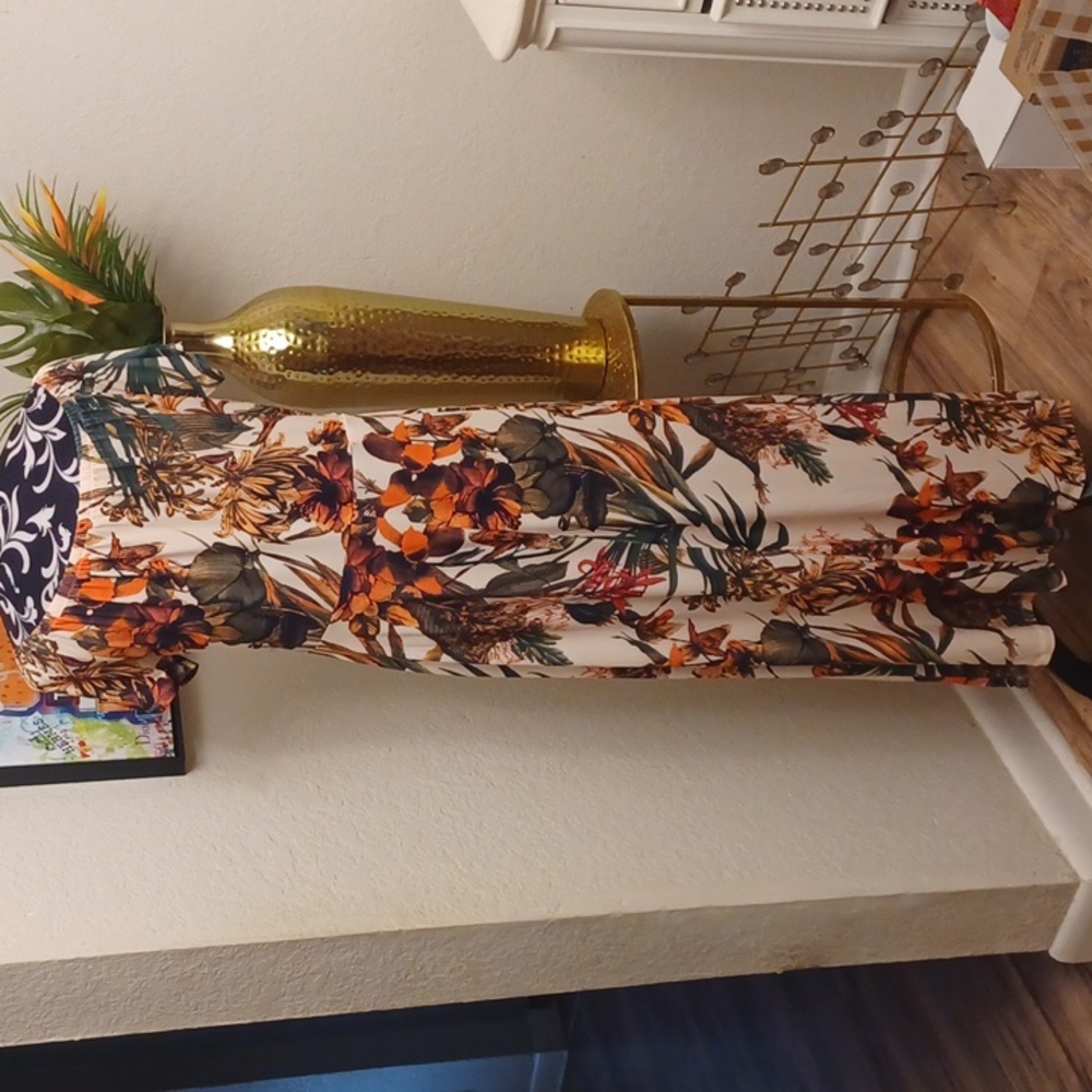 Orange and Green Maxi Sundress with Sleeveless Flutter Sleeves - Picture 4 of 5